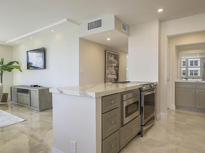 2121 N Ocean Boulevard, Boca Raton, FL 33431