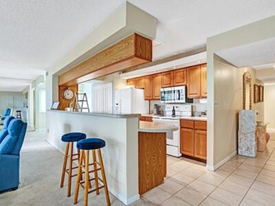 107 Half Moon Circle, Hypoluxo, FL 33462