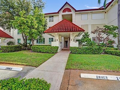 107 Half Moon Circle, Hypoluxo, FL 33462