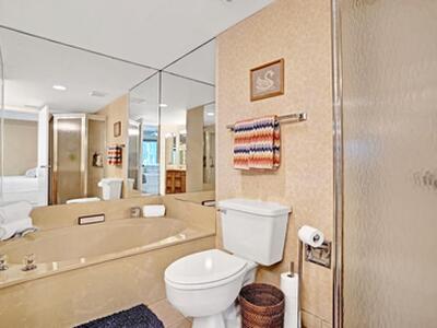 107 Half Moon Circle, Hypoluxo, FL 33462