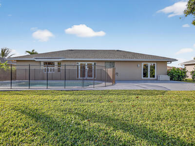 151 Monterey Way, Royal Palm Beach, FL 33411