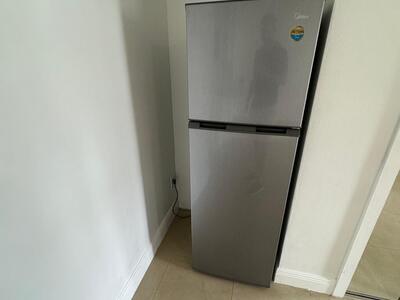 512 SW 2nd Street, Hallandale Beach, FL 33009