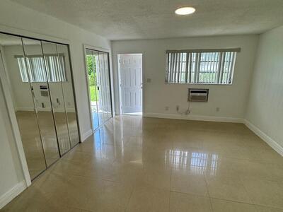512 SW 2nd Street, Hallandale Beach, FL 33009
