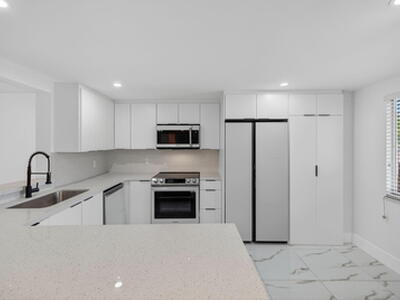 14375 Strathmore Lane, Delray Beach, FL 33446