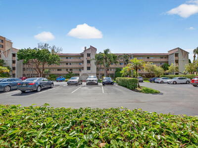 14375 Strathmore Lane, Delray Beach, FL 33446