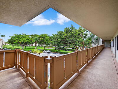 14375 Strathmore Lane, Delray Beach, FL 33446