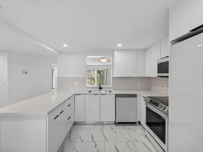 14375 Strathmore Lane, Delray Beach, FL 33446