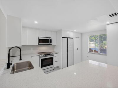 14375 Strathmore Lane, Delray Beach, FL 33446