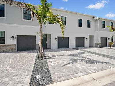 7638 SW Lucy Lane, Stuart, FL 34997