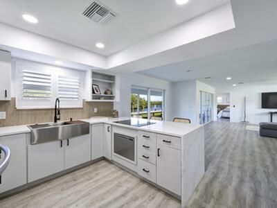 8585 SE Palm Street, Hobe Sound, FL 33455