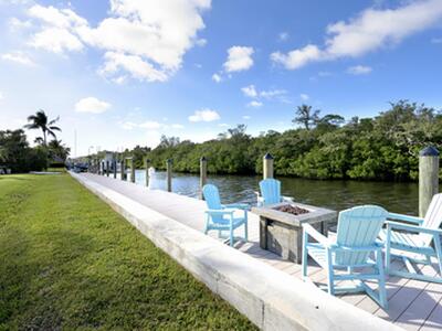 8585 SE Palm Street, Hobe Sound, FL 33455