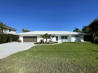 8585 SE Palm Street, Hobe Sound, FL 33455