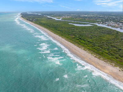 8585 SE Palm Street, Hobe Sound, FL 33455