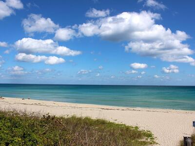 8585 SE Palm Street, Hobe Sound, FL 33455