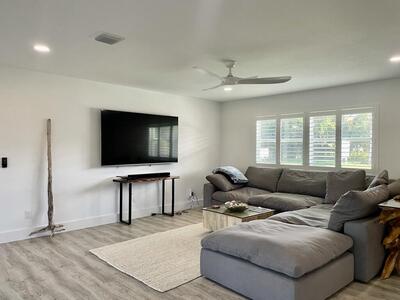 8585 SE Palm Street, Hobe Sound, FL 33455