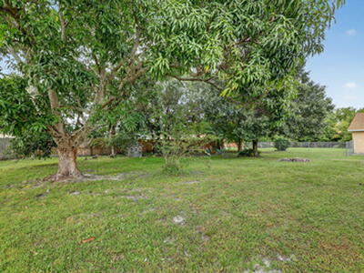 2252 SE Aneci Street, Port Saint Lucie, FL 34953