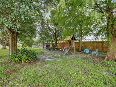 2252 SE Aneci Street, Port Saint Lucie, FL 34953