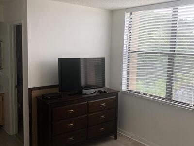 750 Egret Circle, Delray Beach, FL 33444