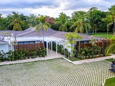 92 00, Casa de Campo, DR 22000