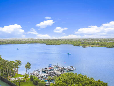 2121 N Ocean Boulevard