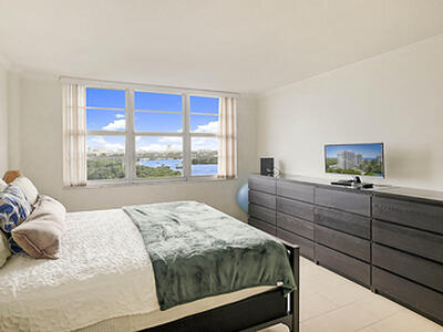 2121 N Ocean Boulevard, Boca Raton, FL 33431
