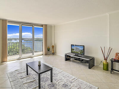 2121 N Ocean Boulevard, Boca Raton, FL 33431