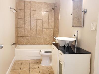 3421 NW 44th Street, Oakland Park, FL 33309