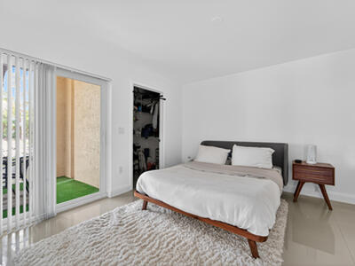 4807 Via Palm Lakes, West Palm Beach, FL 33417