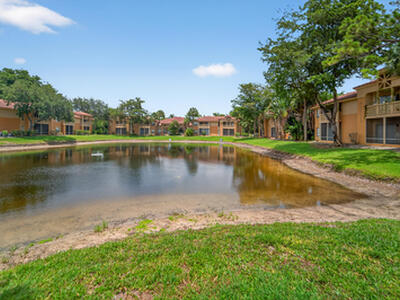 4807 Via Palm Lakes, West Palm Beach, FL 33417