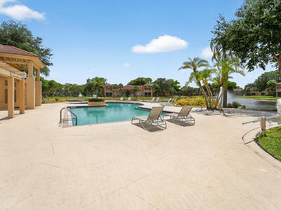 4807 Via Palm Lakes, West Palm Beach, FL 33417