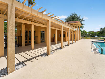 4807 Via Palm Lakes, West Palm Beach, FL 33417