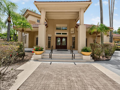 4807 Via Palm Lakes, West Palm Beach, FL 33417