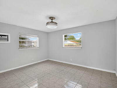 216 S Ocean Breeze Street S, Lake Worth Beach, FL 33460