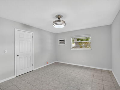 216 S Ocean Breeze Street S, Lake Worth Beach, FL 33460