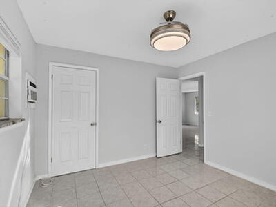 216 S Ocean Breeze Street S, Lake Worth Beach, FL 33460