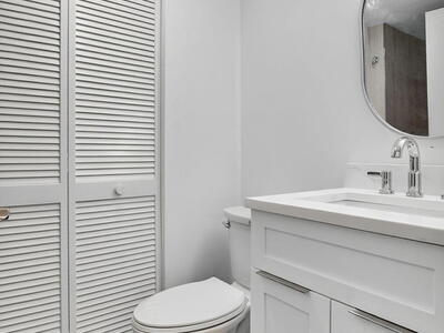 1010 NE 8th Avenue, Delray Beach, FL 33483