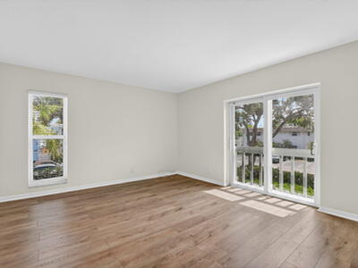 1010 NE 8th Avenue, Delray Beach, FL 33483