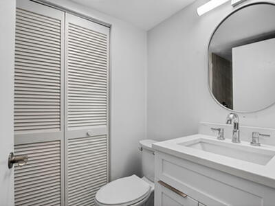 1010 NE 8th Avenue, Delray Beach, FL 33483