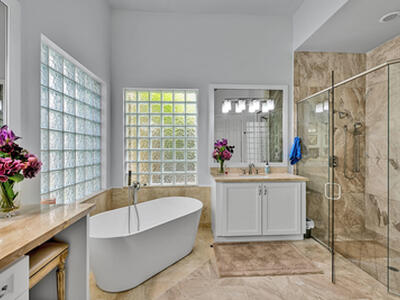 8652 Lewis River Road, Delray Beach, FL 33446