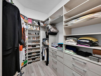 8652 Lewis River Road, Delray Beach, FL 33446