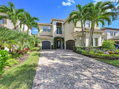 8652 Lewis River Road, Delray Beach, FL 33446