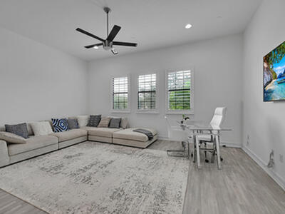 8652 Lewis River Road, Delray Beach, FL 33446