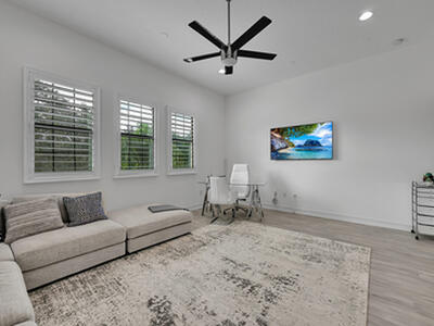 8652 Lewis River Road, Delray Beach, FL 33446