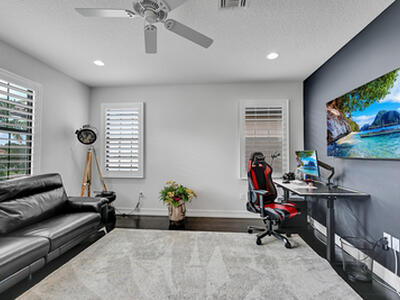 8652 Lewis River Road, Delray Beach, FL 33446