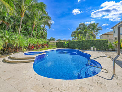 8652 Lewis River Road, Delray Beach, FL 33446