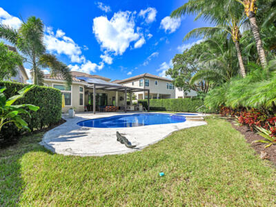 8652 Lewis River Road, Delray Beach, FL 33446