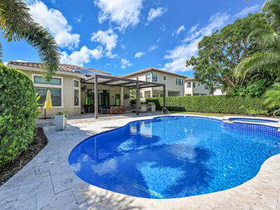 8652 Lewis River Road, Delray Beach, FL 33446