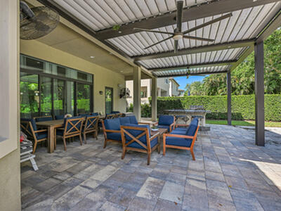 8652 Lewis River Road, Delray Beach, FL 33446