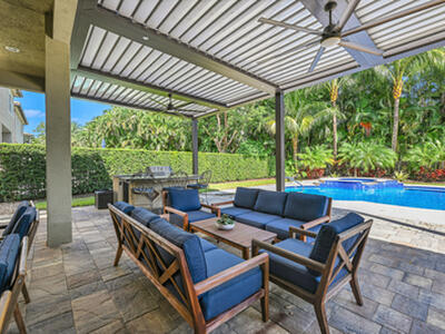 8652 Lewis River Road, Delray Beach, FL 33446