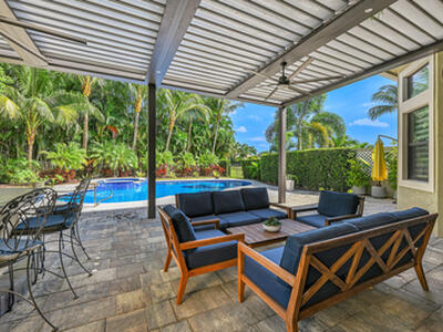 8652 Lewis River Road, Delray Beach, FL 33446